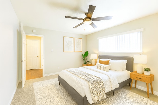 City Walk Apartments in Concord, CA - Building Photo - Building Photo