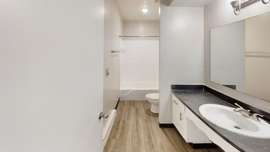 Oak Park in Indianapolis, IN - Foto de edificio - Building Photo