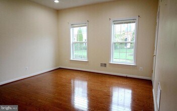 5035 Cool Fountain Ln in Centreville, VA - Building Photo - Building Photo