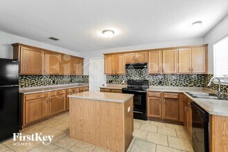 6711 Lucky Fields in Converse, TX - Building Photo - Building Photo