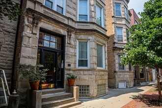 Harris Point Chicago in Chicago, IL - Foto de edificio - Building Photo
