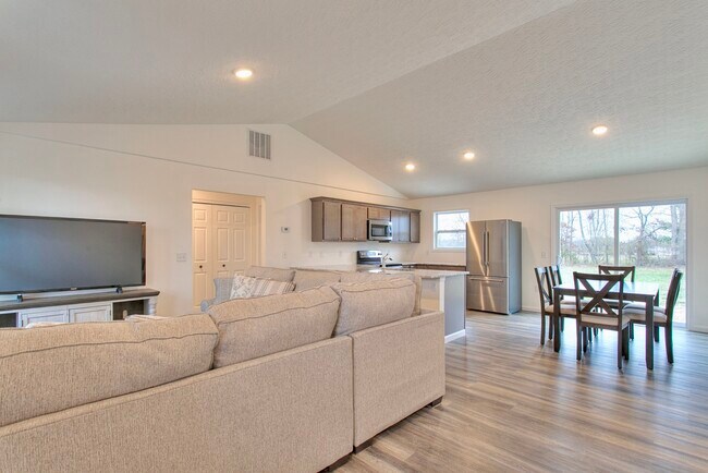 120 Cheyenne Dr in Sardinia, OH - Building Photo - Building Photo