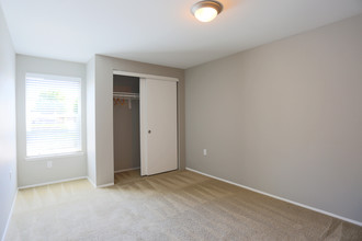 Township Apartments in Canby, OR - Foto de edificio - Interior Photo