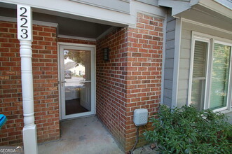 223 Triple Oaks Dr in Tucker, GA - Building Photo - Building Photo