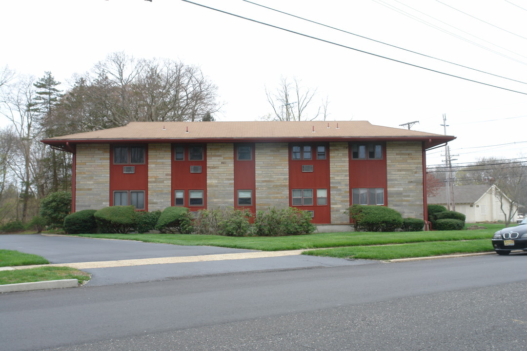 602 Rt 71 in Spring Lake, NJ - Building Photo