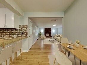 7903 E 111th Terrace in Kansas City, MO - Building Photo - Building Photo