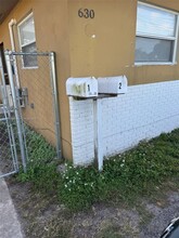 630 NW 15th Terrace-Unit -1 in Fort Lauderdale, FL - Building Photo - Building Photo