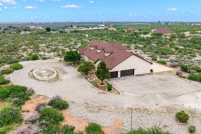 31 Running Deer Mdws in Del Rio, TX - Building Photo - Building Photo