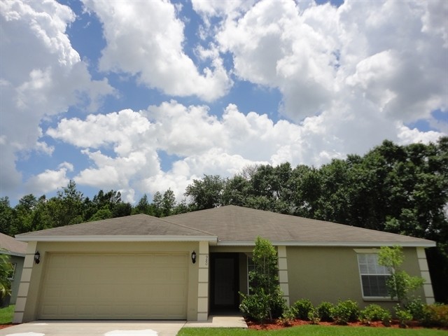 980 Princeton Manor Ln in Lakeland, FL - Building Photo