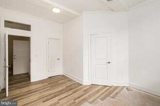 44 S 3rd St-Unit -2 in Philadelphia, PA - Building Photo - Building Photo