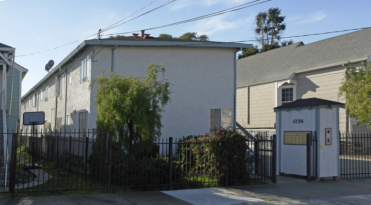 1236 Haskell St in Berkeley, CA - Building Photo