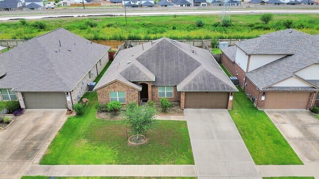 18007 Tenasserim Pne Trce in Richmond, TX - Building Photo - Building Photo