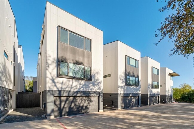 3406 E 17th St in Austin, TX - Building Photo - Building Photo