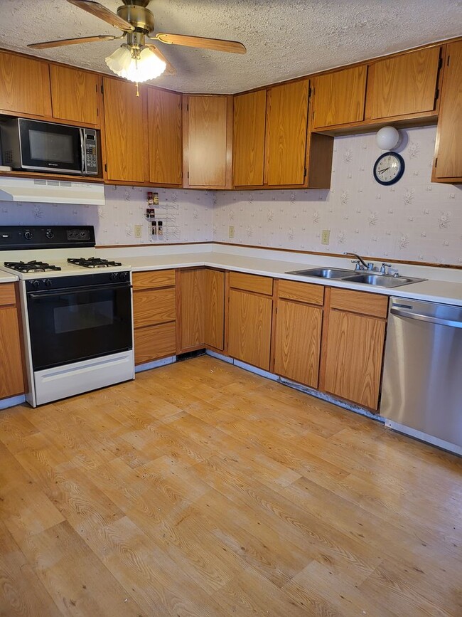 107 Ball Ln in Big Piney, WY - Building Photo - Building Photo