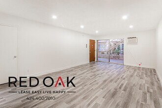 7720 Hampton Ave in Los Angeles, CA - Building Photo - Building Photo