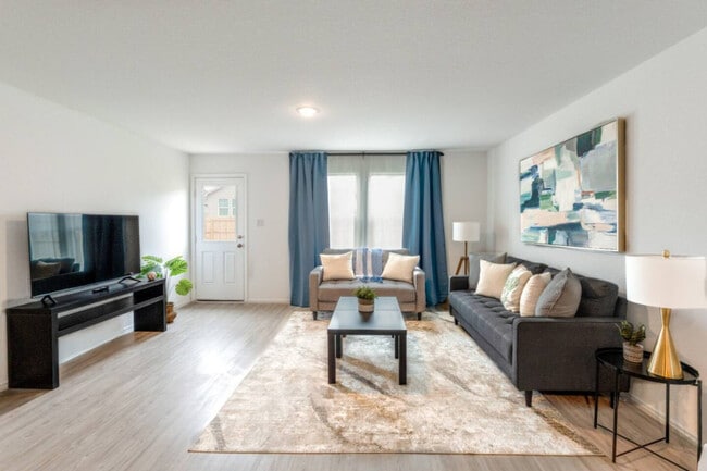 property at 746 Killdeer Trl