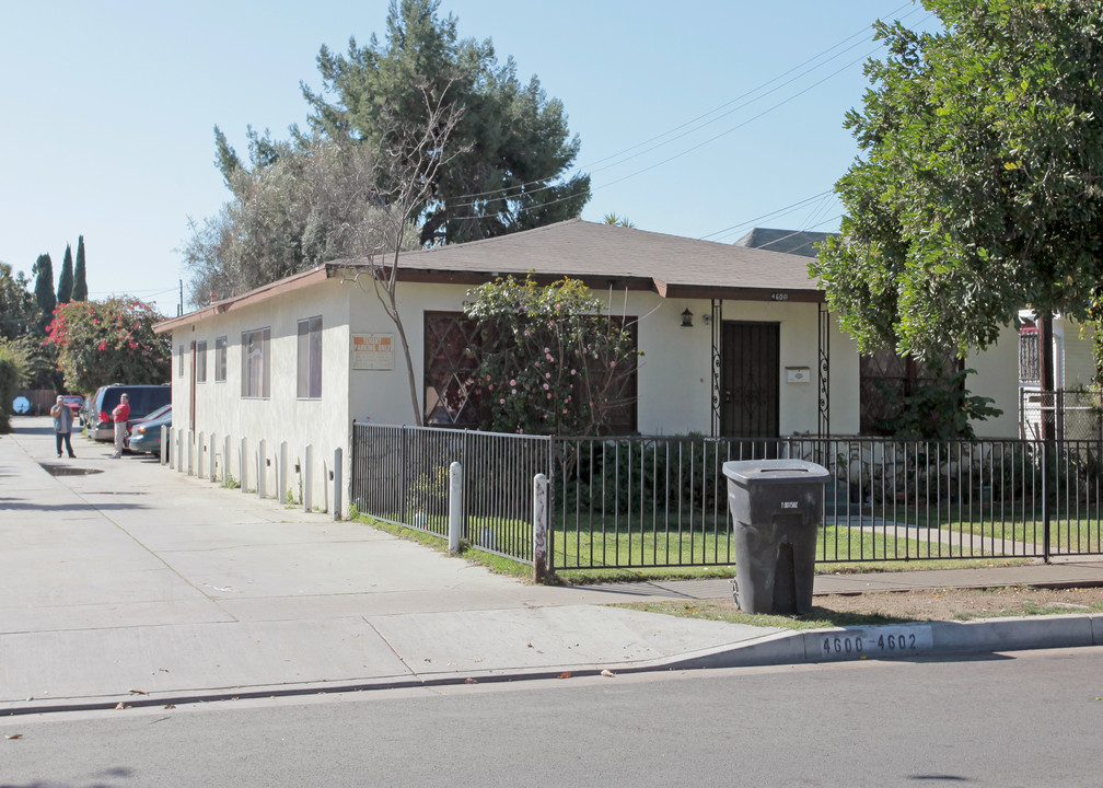 4600-4604 Live Oak St in Cudahy, CA - Building Photo