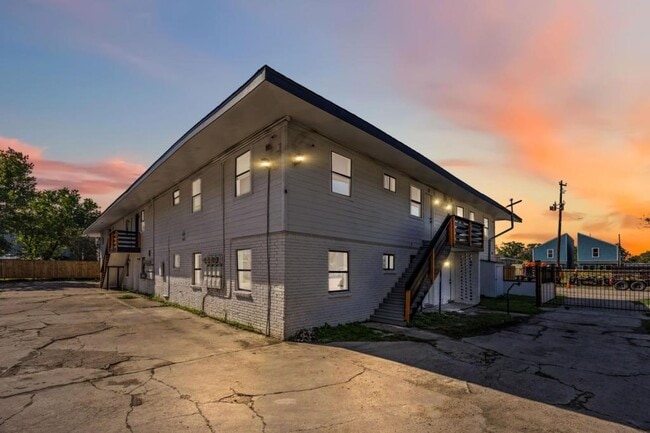 property at 6811 Del Rio St