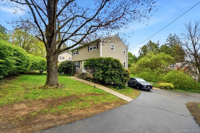 398 Cherry St in Bedford Hills, NY - Building Photo - Building Photo