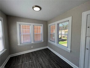 3573 Cummings Rd in Cleveland Heights, OH - Foto de edificio - Building Photo