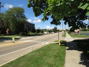 306 E Main St in Ottawa, IL - Building Photo - Building Photo