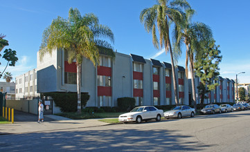 St. Andrew's Arms Apartments in Los Angeles, CA - Foto de edificio - Building Photo