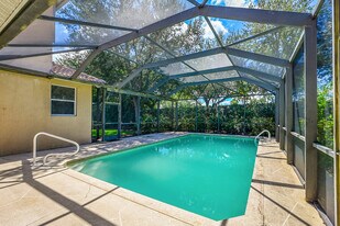 12960 Seaside Key Ct in North Fort Myers, FL - Building Photo