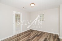 177 Saskatoon Dr photo'