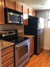 12055 Alta Carmel Ct in San Diego, CA - Building Photo - Building Photo