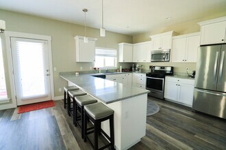 1620 Aspen Loop in Provo, UT - Building Photo - Building Photo