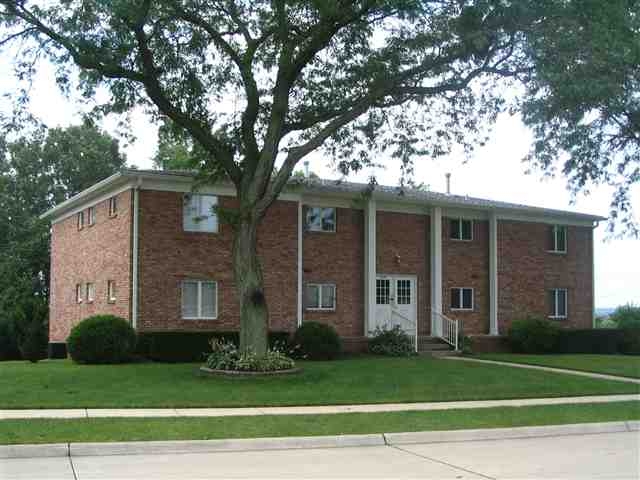 3610 37th Ave in Moline, IL - Building Photo