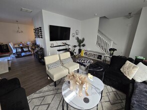 5101 Cora Anne Ln in Virginia Beach, VA - Building Photo - Building Photo