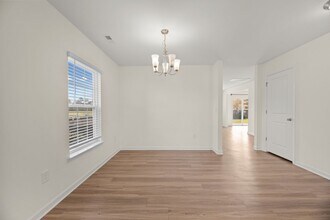414 Louisia Mae Way in New Bern, NC - Building Photo - Building Photo