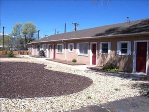 Morning Wood Apartments in Colorado Springs, CO - Building Photo - Building Photo