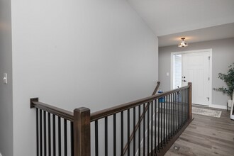 3427 Lakeridge Pl NW in Rochester, MN - Building Photo - Building Photo