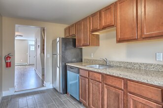 329 Perry St in Columbia, PA - Building Photo - Building Photo