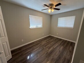 14830 Hiram Clarke Rd in Houston, TX - Building Photo - Building Photo