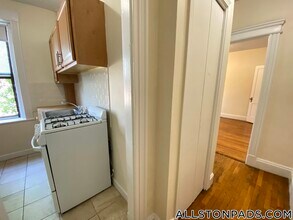 1156 Commonwealth Ave in Boston, MA - Building Photo - Building Photo