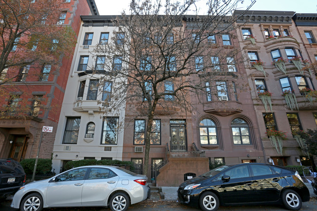 104 W 76th St in New York, NY - Building Photo - Building Photo