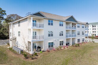 Building 11 at Briarcliffe Commons in Myrtle Beach, SC - Building Photo - Building Photo