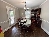 319 Clarendon Dr photo'