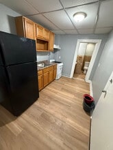 39-41-41 Central Ave, Unit 2 in East Hartford, CT - Building Photo - Building Photo