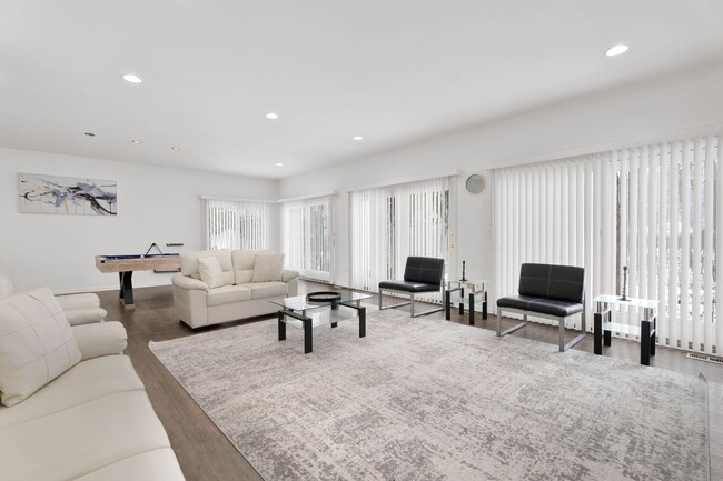 property at 6060 Franklin Rd