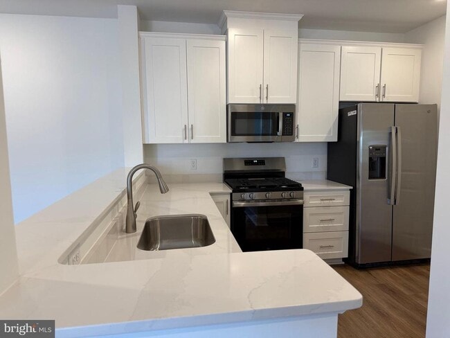 2204 Prince Hall Dr in Hopewell Township, NJ - Building Photo - Building Photo