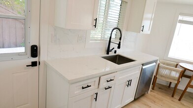 115 Capistrano Ln in San Clemente, CA - Building Photo - Building Photo