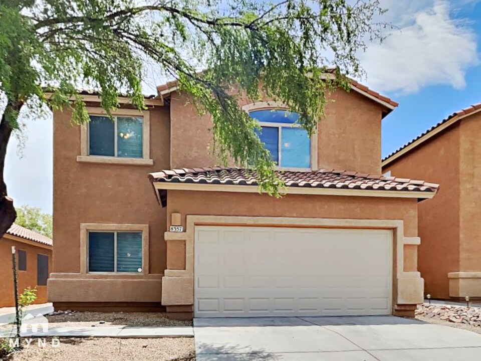 8357 S Gupta Dr in Tucson, AZ - Building Photo