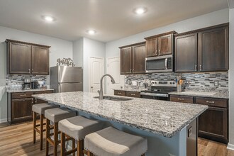 7216 Jebson Pass in San Antonio, TX - Foto de edificio - Building Photo