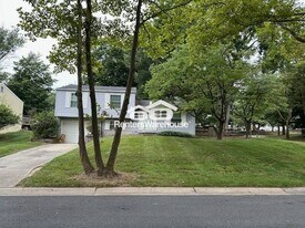 7104 Banjo Ct in Columbia, MD - Building Photo