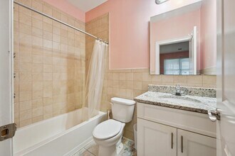 16 Fisk St in Jersey City, NJ - Building Photo - Building Photo