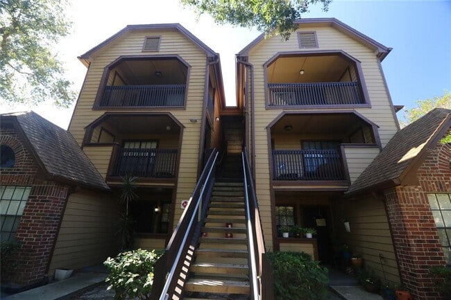 property at 400 Lake Placid Ct